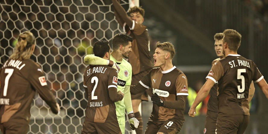 Alle Spieler des FC St. Pauli einsortiert: Wen kaufen, wen verkaufen?